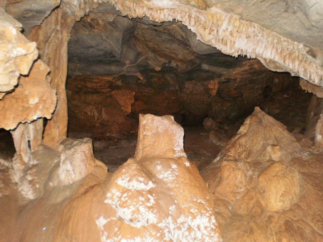 Foros Cave